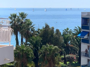 Appartement vue mer très proche de la plage et des commerces